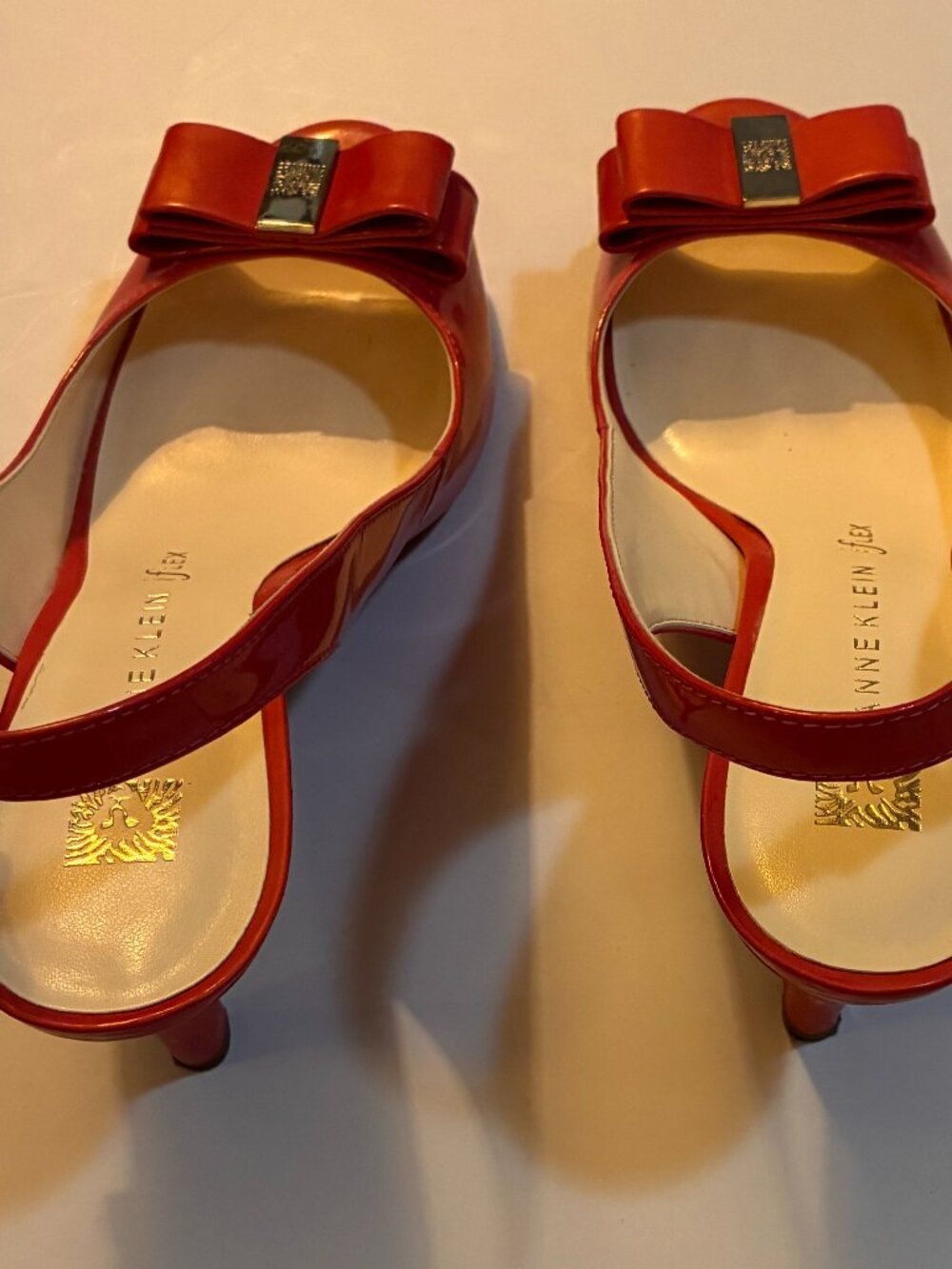 Anne Klein Coral Bow Heels, Size 7